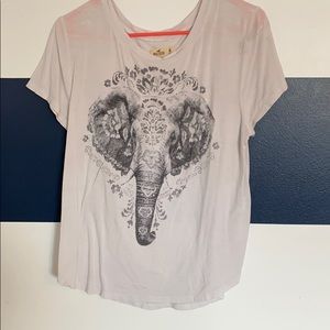 Hollister tee